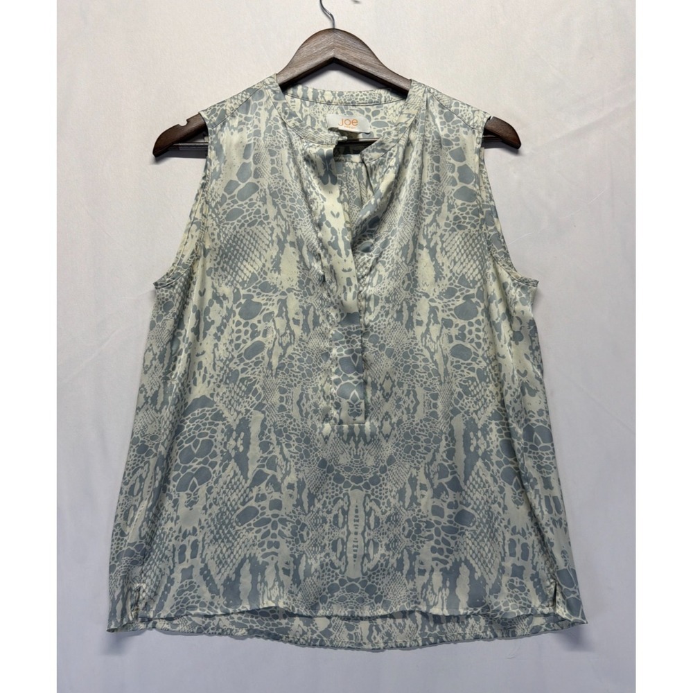 Joe Fresh Blouse Top Womens Medium Gray White Snake Print Pleated Split Neck